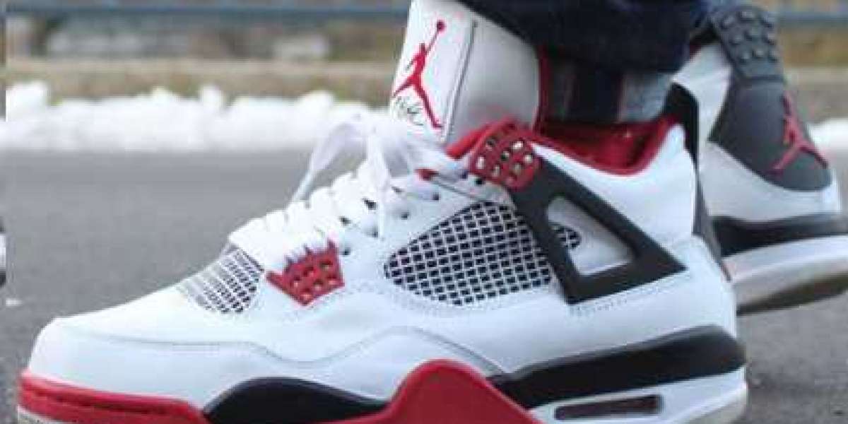 Air Jordan 4 Retro 2012: Lighting Up the Sneaker Scene